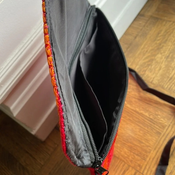 NWOT Beautiful Mexican hand crafted crossbody bag - Picture 6 of 7